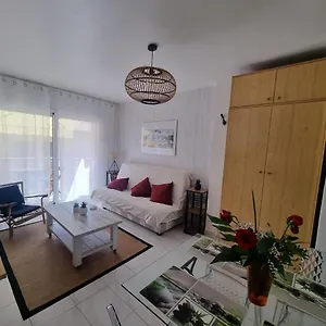 Lovely One Bedroom With Balcony Appartement Roses