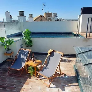 San Luis Downtown & Pool Apartment